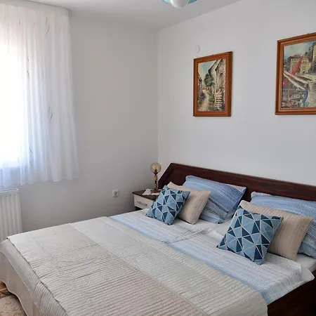 Agnic Trogir
