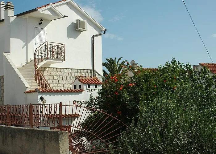 Agnic * Trogir