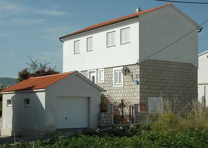 Agnic * Trogir